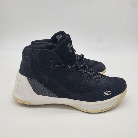 UNDER ARMOUR CURRY 3 Basketball Sneakers Size 7 Youth Shoes Black - Picture 11 of 11
